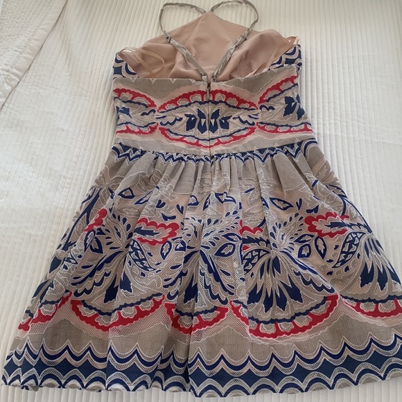 BCBG Maxazria Tan, Red, White, & Blue Sleeveless Dress Womens Size 2, EUC - Picture 3 of 4